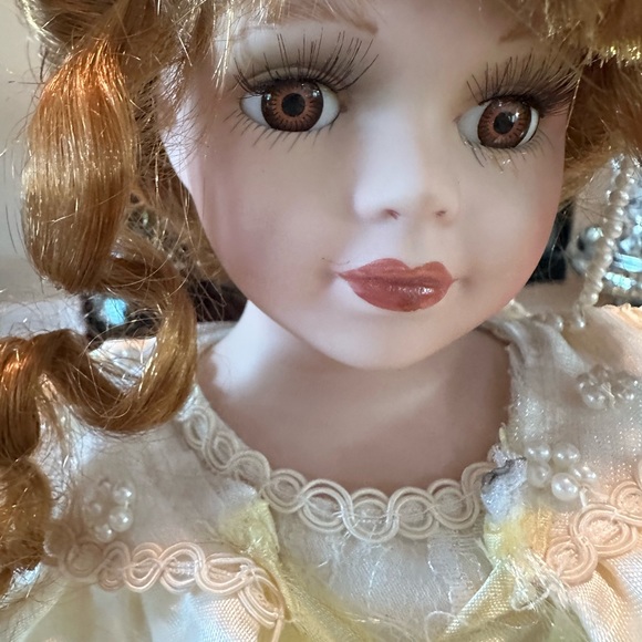Vintage Porcelain Doll - Picture 3 of 4